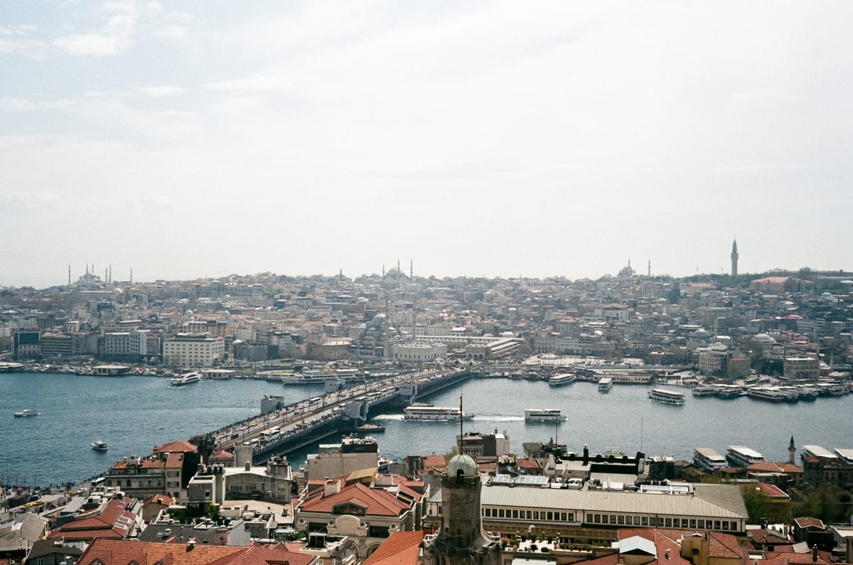 Turkyie on Film Finale - Istanbul [Fuji Superia 200]